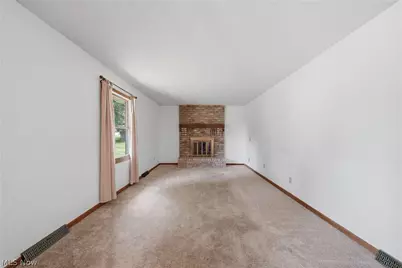 1749 Cove Street NW, Uniontown, OH 44685 - Photo 18