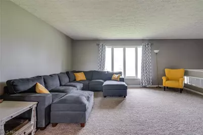 7363 Paxton Street NE, Canton, OH 44721 - Photo 4
