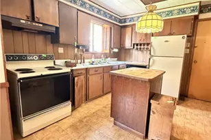 685 E Main St, East Palestine, OH 44413 - Photo 4