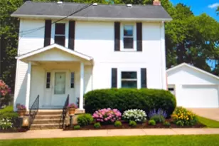 122 Clay St, Frazeysburg, OH 43822 - Photo 1