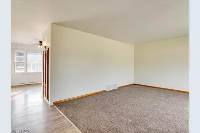 2038 Bigelow Street, Akron, OH 44314 - Photo 8