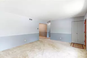 143 E Garwood Dr, Tallmadge, OH 44278 - Photo 4