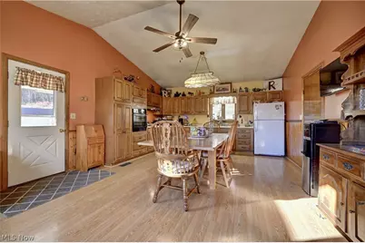 7736 Fort Laurens Road NW, Strasburg, OH 44680 - Photo 4