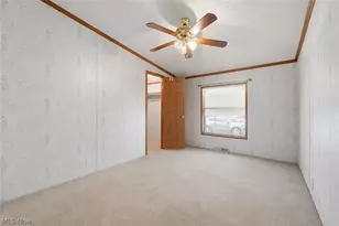 445 Pin Oak Cir, Elyria, OH 44035 - Photo 14