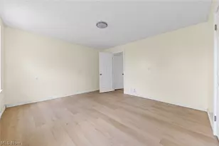 930 Johnston St, Akron, OH 44306 - Photo 18
