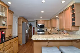 17615 Indian Hills Dr, Chagrin Falls, OH 44023 - Photo 6