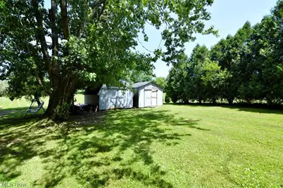 17615 Indian Hills Drive, Chagrin Falls, OH 44023 - Photo 30