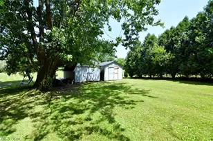 17615 Indian Hills Dr, Chagrin Falls, OH 44023 - Photo 30