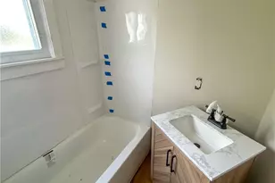 9800 Pratt Ave, Loveland, OH 44105 - Photo 30