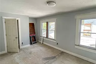9800 Pratt Ave, Loveland, OH 44105 - Photo 14