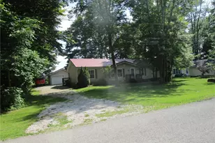 888 Long Shadow Ln, Roaming Shores, OH 44085 - Photo 4