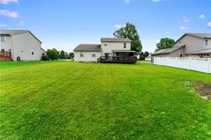 10460 Carrie Dr, New Middletown, OH 44442 - Photo 24