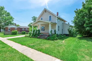 672 Jackson St, Amherst, OH 44001 - Photo 2