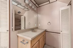 672 Jackson St, Amherst, OH 44001 - Photo 20