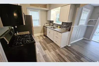 3576 Avalon Road, Huber Heights, OH 44120 - Photo 8