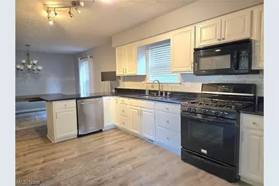 1742 Steese Road, Green, OH 44685 - Photo 12