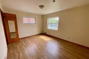 145 Circle Dr, Weirton, WV 26062 - Photo 12