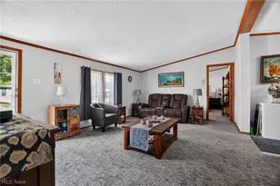 325 Britton Dr, Geneva, OH 44041 - Photo 8
