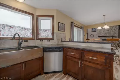 2392 Bowers Street NW, Uniontown, OH 44685 - Photo 24