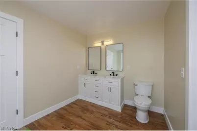 1545 Roanoke Avenue, Uhrichsville, OH 44683 - Photo 12