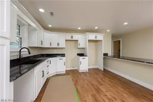 1545 Roanoke Ave, Uhrichsville, OH 44683 - Photo 8
