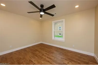 1545 Roanoke Avenue, Uhrichsville, OH 44683 - Photo 14
