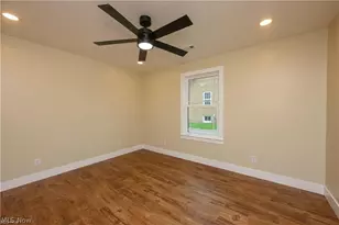 1545 Roanoke Ave, Uhrichsville, OH 44683 - Photo 14