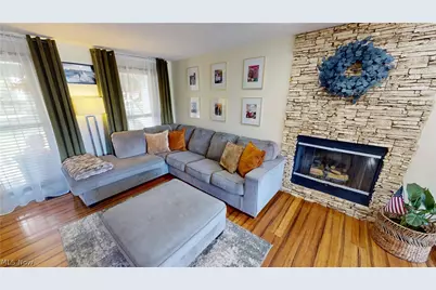 971 Fieldstone Drive, Kent, OH 44240 - Photo 2