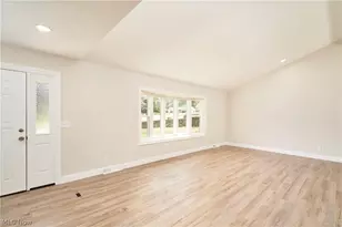 3762 Leewood Dr, Stow, OH 44224 - Photo 2