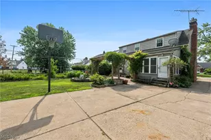 28707 Gilchrist Dr, Willowick, OH 44095 - Photo 24