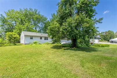 8753 S Duck Creek Road, Berlin Center, OH 44401 - Photo 2
