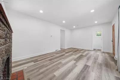 673 Harrison Avenue, Akron, OH 44314 - Photo 8