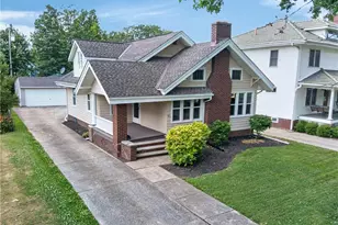 862 Lakeview Dr, Lorain, OH 44052 - Photo 2