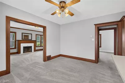 862 Lakeview Drive, Lorain, OH 44052 - Photo 16