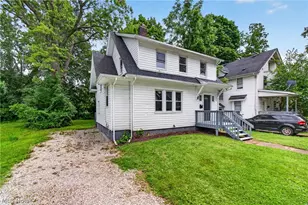 471 Beechwood Dr, Akron, OH 44320 - Photo 2