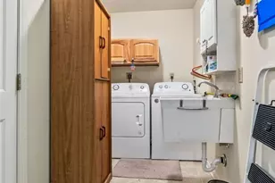 211 Laramie St, Alliance, OH 44601 - Photo 10