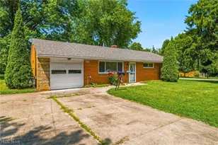 211 Laramie St, Alliance, OH 44601 - Photo 2