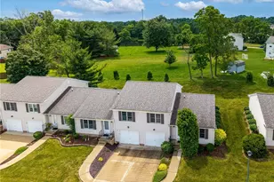 650 Sturbridge Dr, Medina, OH 44256 - Photo 2