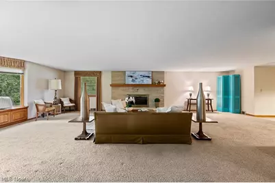 806 E Warner Road, Akron, OH 44319 - Photo 10