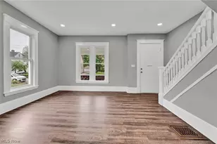2221 E 97th St, Loveland, OH 44106 - Photo 6