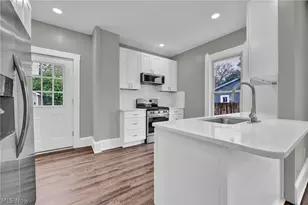 2221 E 97th St, Loveland, OH 44106 - Photo 10