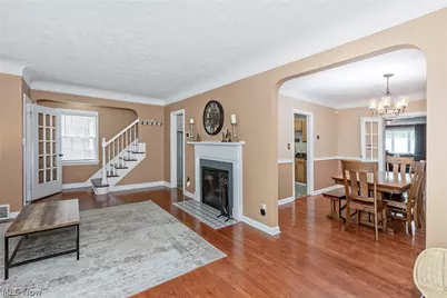 3718 Latimore Road, Huber Heights, OH 44122 - Photo 6