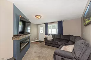 3718 Latimore Rd, Huber Heights, OH 44122 - Photo 10