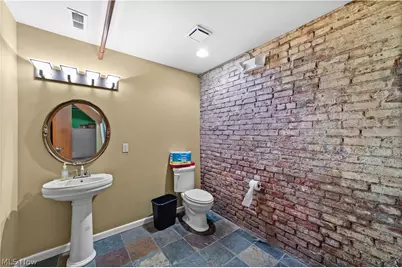 1148 Prospect Avenue E, Loveland, OH 44115 - Photo 16