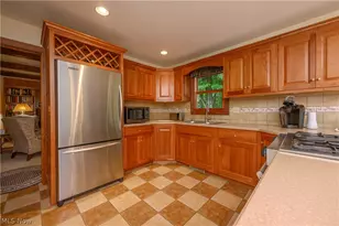 3820 Valley Dr, Norton, OH 44203 - Photo 6