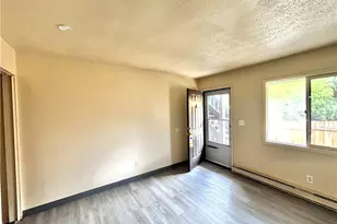 519 Crosby St, Akron, OH 44302 - Photo 4