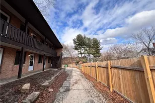 519 Crosby St, Akron, OH 44302 - Photo 2