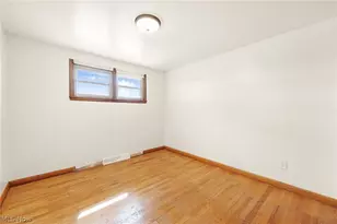 13471 Kauffman Ave, Sterling, OH 44276 - Photo 18