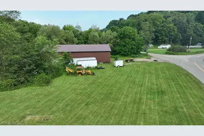 9805 Crooked Creek Road SE, Uhrichsville, OH 44683 - Photo 8