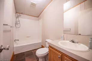 9805 Crooked Creek Rd SE, Uhrichsville, OH 44683 - Photo 28